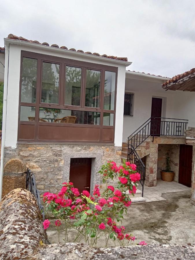 Casa La Cruz A 2Km De Cangas De Onis Exterior photo